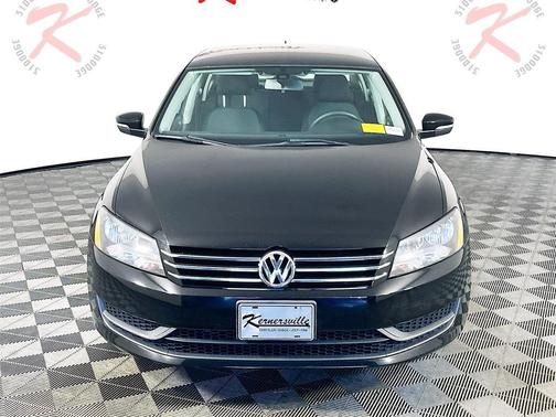 2014 Volkswagen Passat 1.8T Auto S