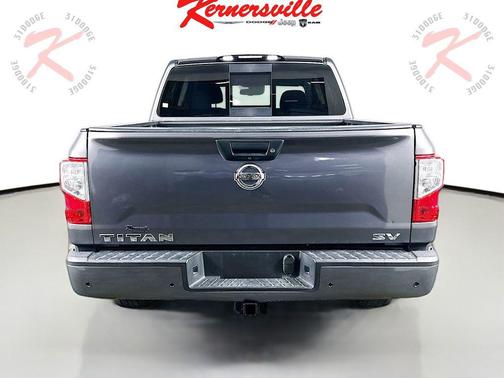 2021 Nissan Titan SV