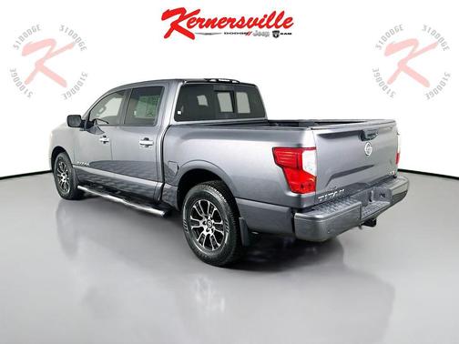 2021 Nissan Titan SV