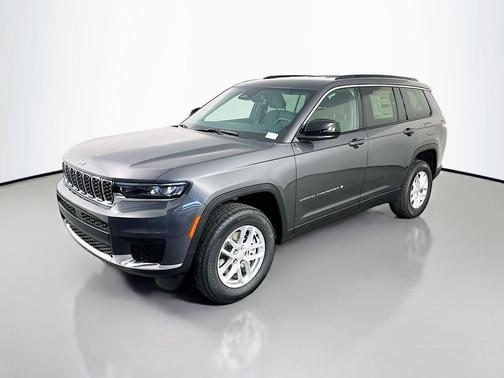 Baltic Gray Metallic Clearcoat 2026 Jeep Grand Cherokee L Laredo