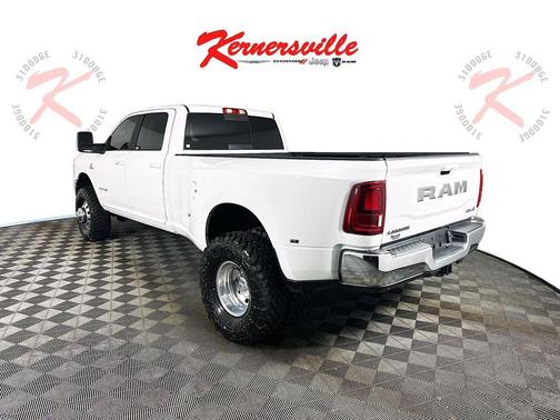2025 RAM 3500 Laramie Crew Cab 4x4 8' Box