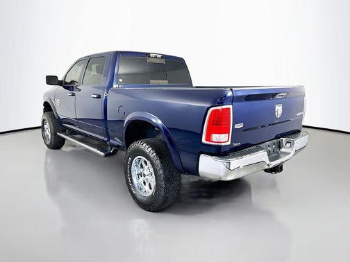 True Blue Pearlcoat 2018 RAM 2500 Laramie Crew Cab 4x4 6'4' Box
