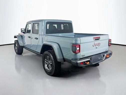 Anvil Clearcoat 2026 Jeep Gladiator Mojave 4x4