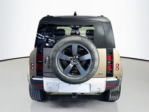 2020 Land Rover Defender 110 SE