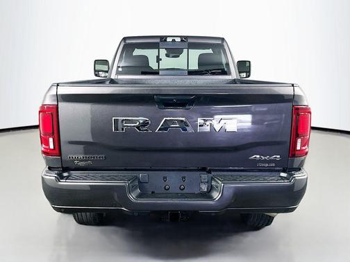 2026 RAM 3500 Big Horn Regular Cab 4x4 8' Box