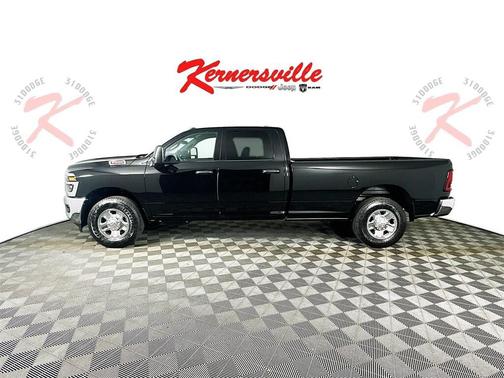2026 RAM 2500 Tradesman Crew Cab 4x2 8' Box