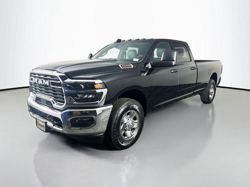 2026 RAM 2500 Tradesman Crew Cab 4x2 8' Box
