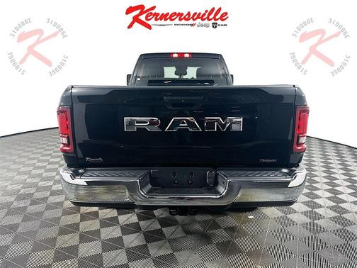 2026 RAM 2500 Tradesman Crew Cab 4x2 8' Box