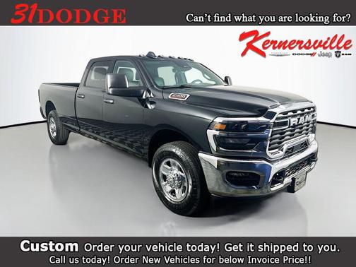 2026 RAM 2500 Tradesman Crew Cab 4x2 8' Box