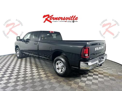 2026 RAM 2500 Tradesman Crew Cab 4x2 8' Box