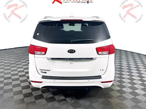 2017 Kia Sedona LX