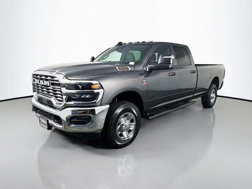 2026 RAM 3500 Tradesman Crew Cab 4x4 8' Box