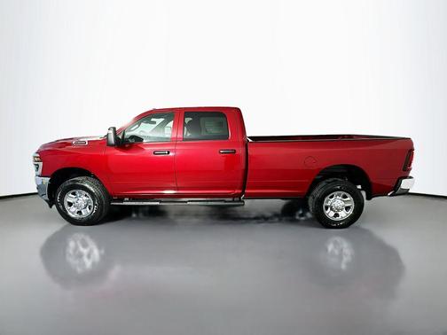 Molten Red Pearlcoat 2026 RAM 2500 Tradesman Crew Cab 4x4 8' Box