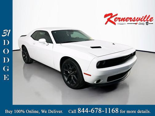White Knuckle Clearcoat 2022 Dodge Challenger SXT