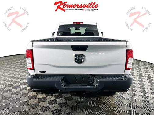 2020 RAM 2500 Tradesman Crew Cab 4X2 8' Box