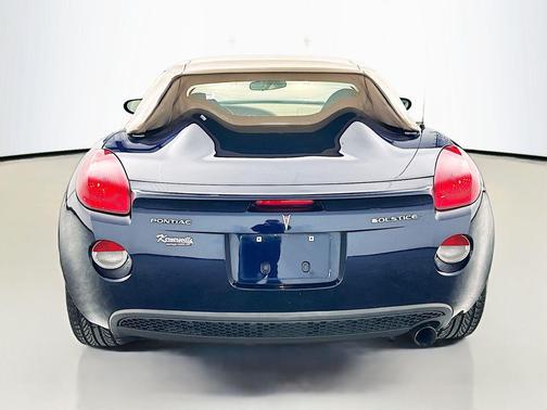 Deep (Dark Blue Metallic) 2007 Pontiac Solstice Base