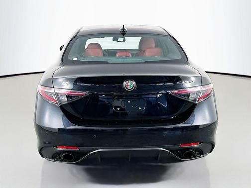 Vulcano Black Metallic 2024 Alfa Romeo Giulia Veloce AWD