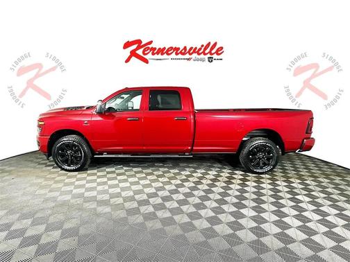 2026 RAM 2500 Black Express Crew Cab 4x2 8' Box