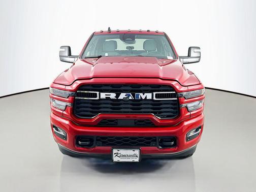 Molten Red Pearlcoat 2026 RAM 2500 Big Horn Crew Cab 4x4 8' Box