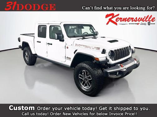 Bright White Clearcoat 2026 Jeep Gladiator Mojave 4x4