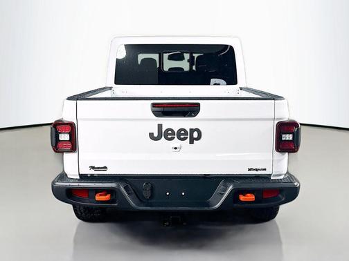 2026 Jeep Gladiator Mojave 4x4