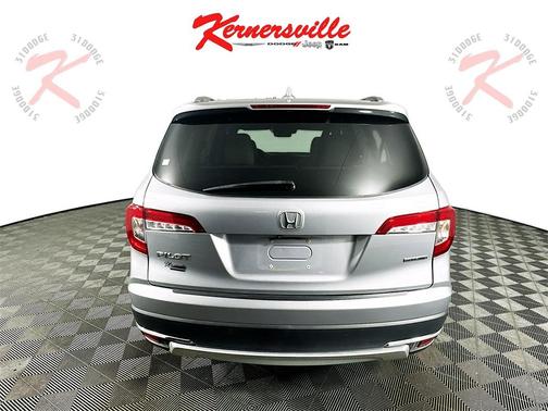2020 Honda Pilot Touring 8-Passenger