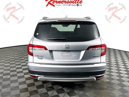 2020 Honda Pilot Touring 8-Passenger