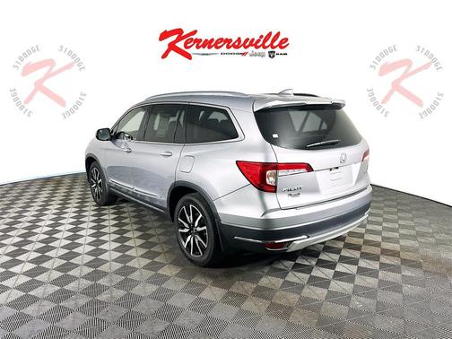 2020 Honda Pilot Touring 8-Passenger