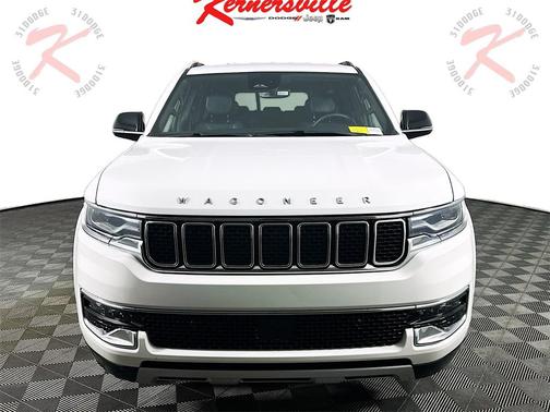 2024 Jeep Wagoneer L Series II 4x2