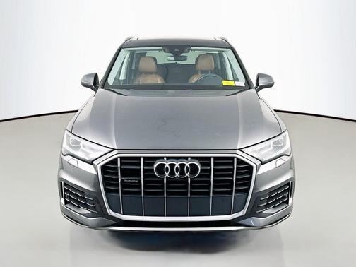 Samurai Gray Metallic 2021 Audi Q7 55 Premium Plus
