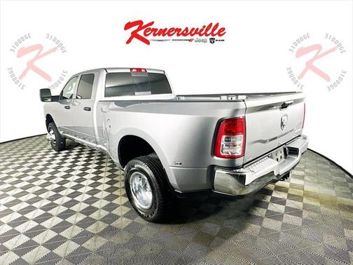 2024 RAM 3500 Tradesman Crew Cab 4x4 8' Box
