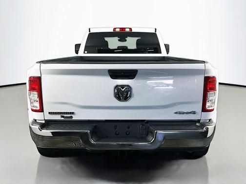 2023 RAM 3500 Big Horn Crew Cab 4x4 8' Box