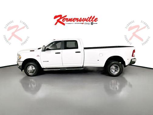 2023 RAM 3500 Big Horn Crew Cab 4x4 8' Box