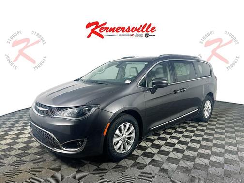 2018 Chrysler Pacifica Touring-L