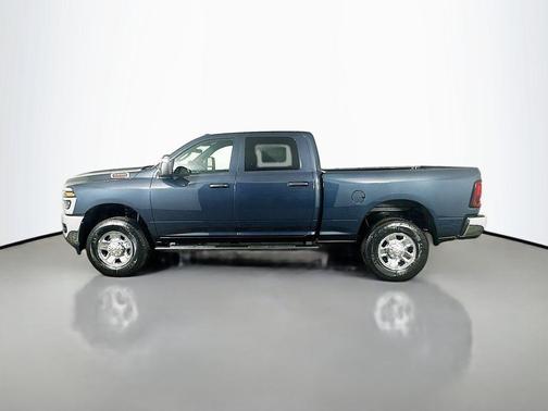 2026 RAM 2500 Tradesman Crew Cab 4x4 6'4' Box