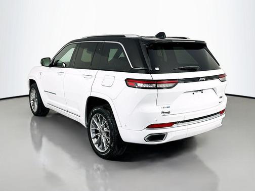 Bright White Clearcoat 2022 Jeep Grand Cherokee 4xe Summit