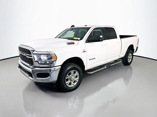 Bright White Clearcoat 2022 RAM 2500 Big Horn Crew Cab 4x4 6'4' Box