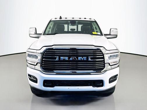 2023 RAM 2500 Laramie Crew Cab 4x4 6'4' Box