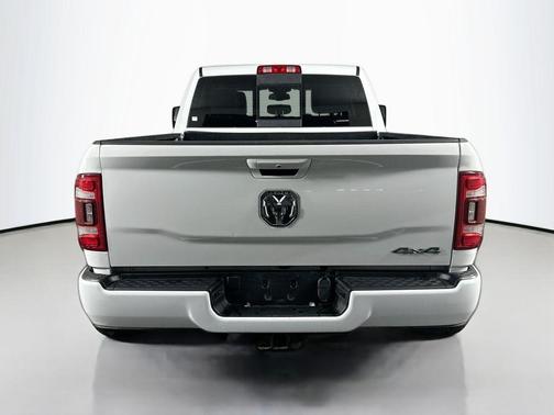 Bright White Clearcoat 2023 RAM 2500 Laramie Crew Cab 4x4 6'4' Box