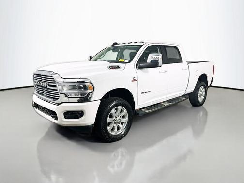 Bright White Clearcoat 2023 RAM 2500 Laramie Crew Cab 4x4 6'4' Box