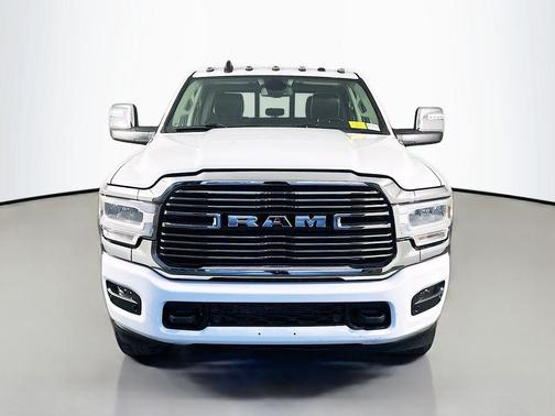 Bright White Clearcoat 2023 RAM 2500 Laramie Crew Cab 4x4 6'4' Box