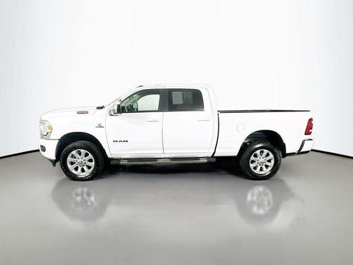 2023 RAM 2500 Laramie Crew Cab 4x4 6'4' Box