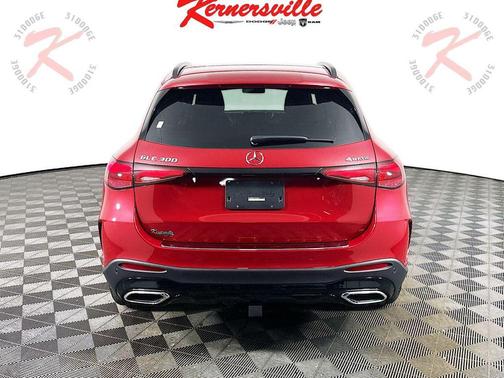 2025 Mercedes-Benz GLC 300 4MATIC