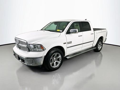 Bright White Clearcoat 2015 RAM 1500 Laramie