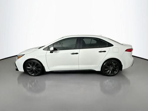 Ice Cap 2024 Toyota Corolla SE