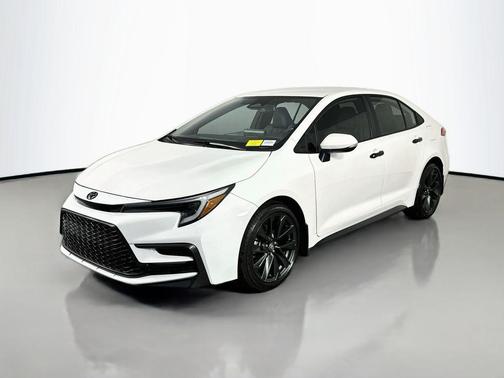 Ice Cap 2024 Toyota Corolla SE