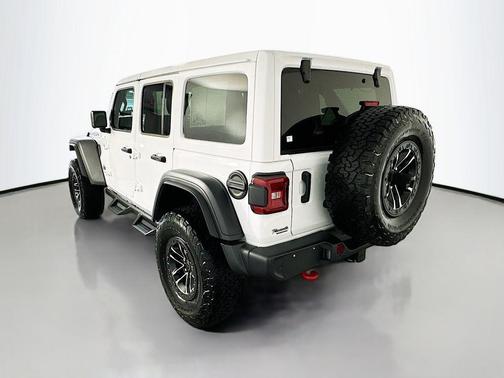 Bright White Clearcoat 2025 Jeep Wrangler Rubicon