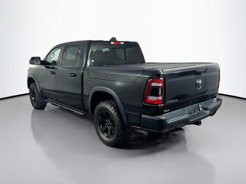 Diamond Black Crystal Pearlcoat 2020 RAM 1500 Rebel