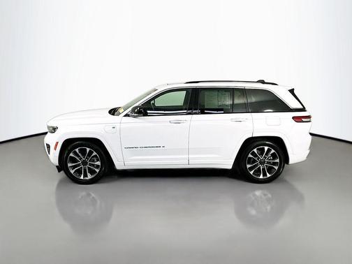 Bright White Clearcoat 2022 Jeep Grand Cherokee 4xe Overland
