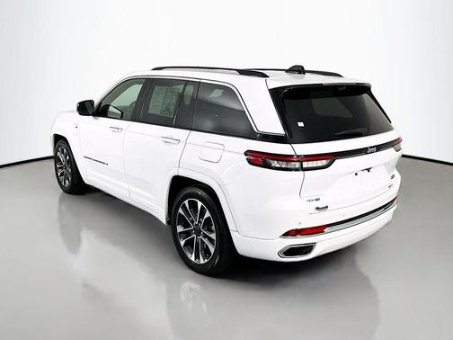 Bright White Clearcoat 2022 Jeep Grand Cherokee 4xe Overland